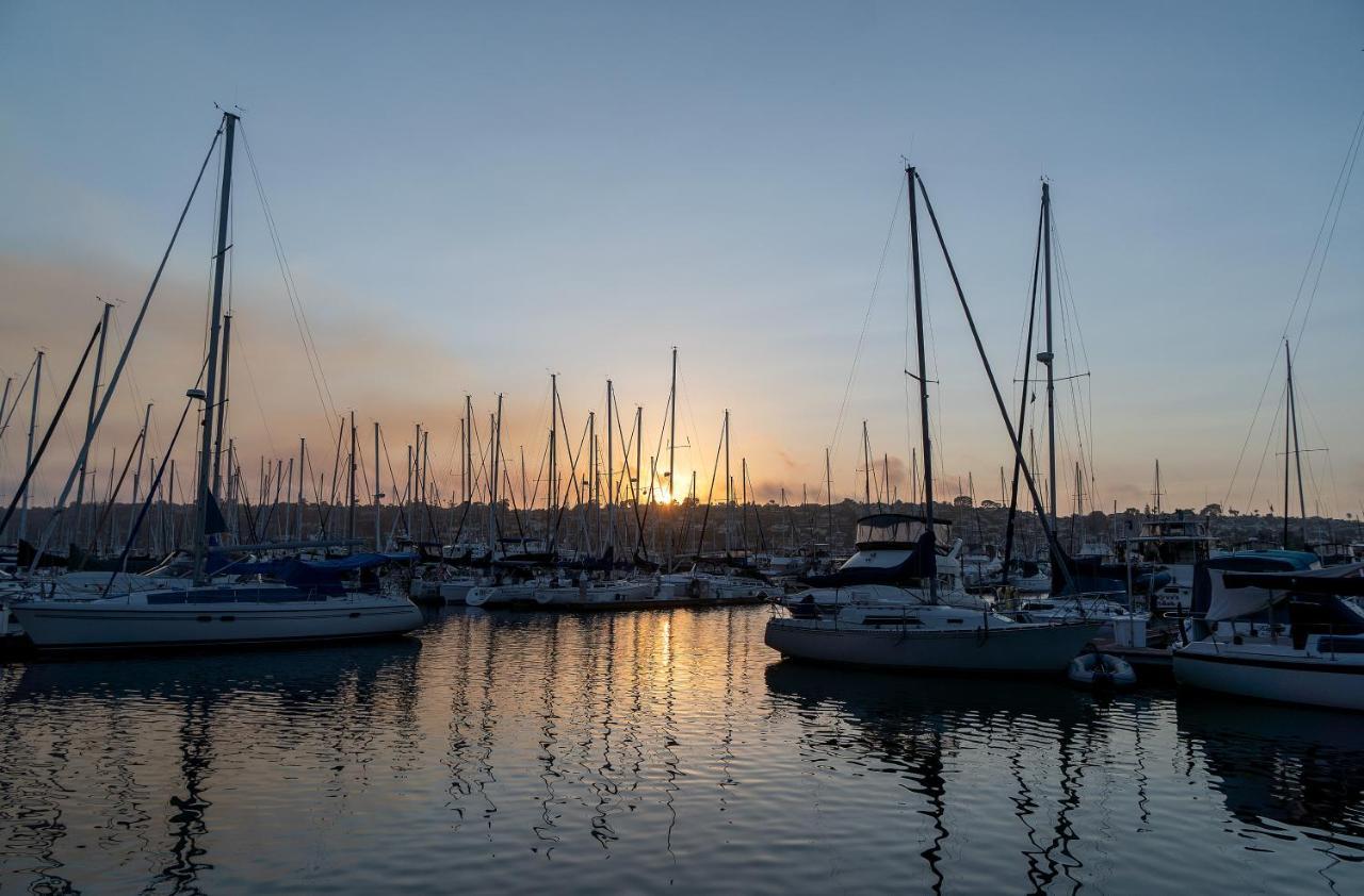 Bay Club Hotel And Marina San Diego Exteriér fotografie