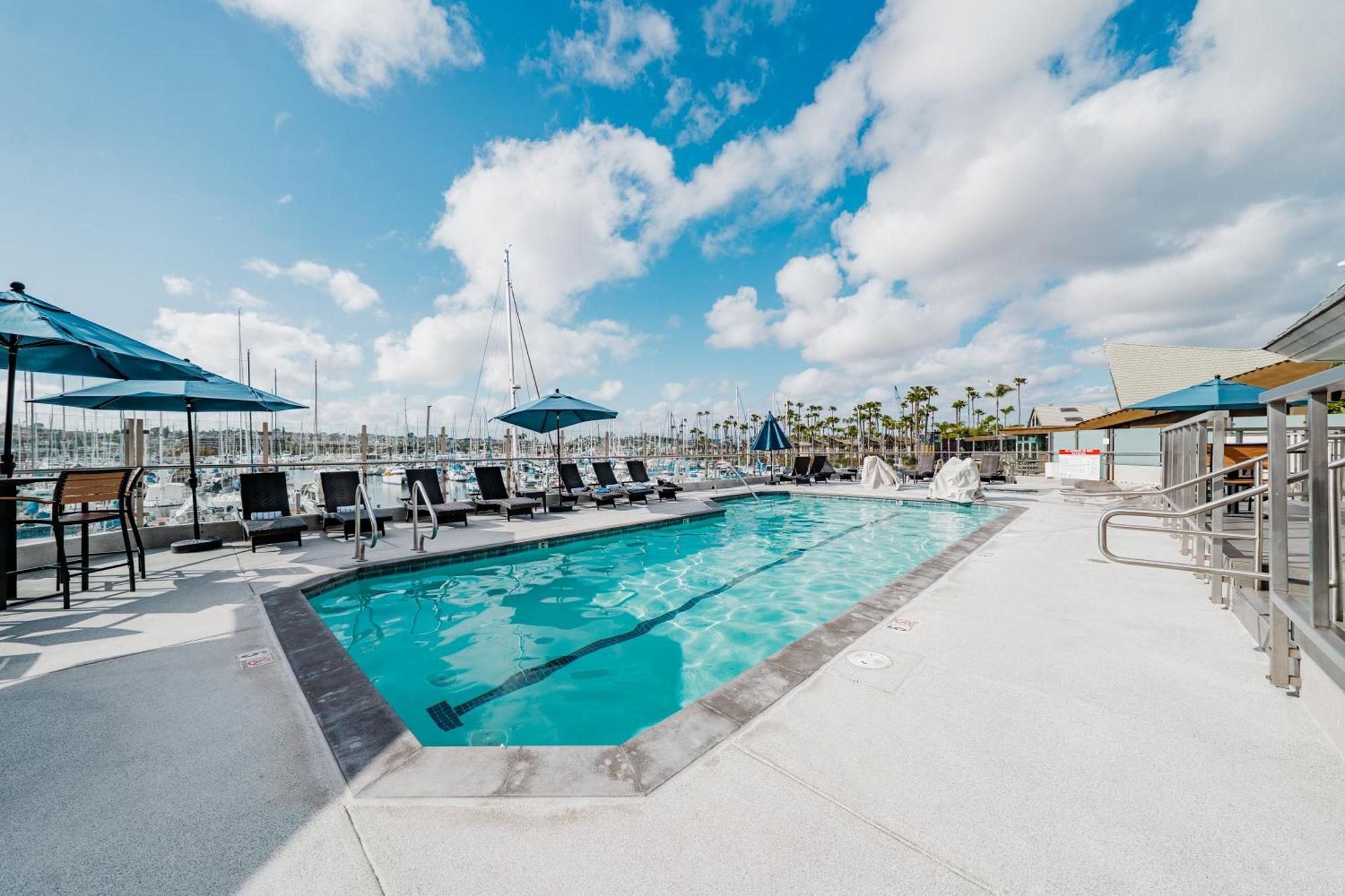 Bay Club Hotel And Marina San Diego Exteriér fotografie